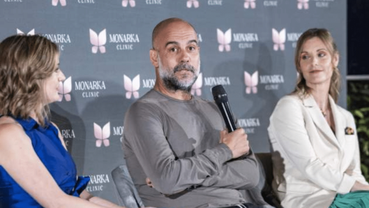 inauguracio monarka-clinic pep guardiola
