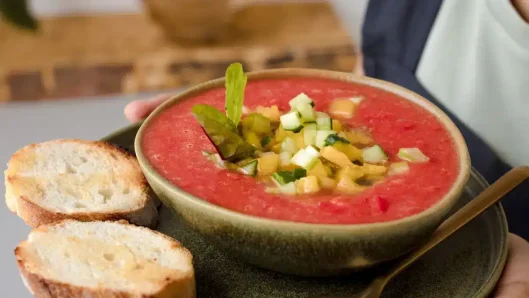Gazpacho-de-sandia-fresco-y-veraniego